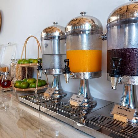 Ai Pai Hotel Bagian luar foto