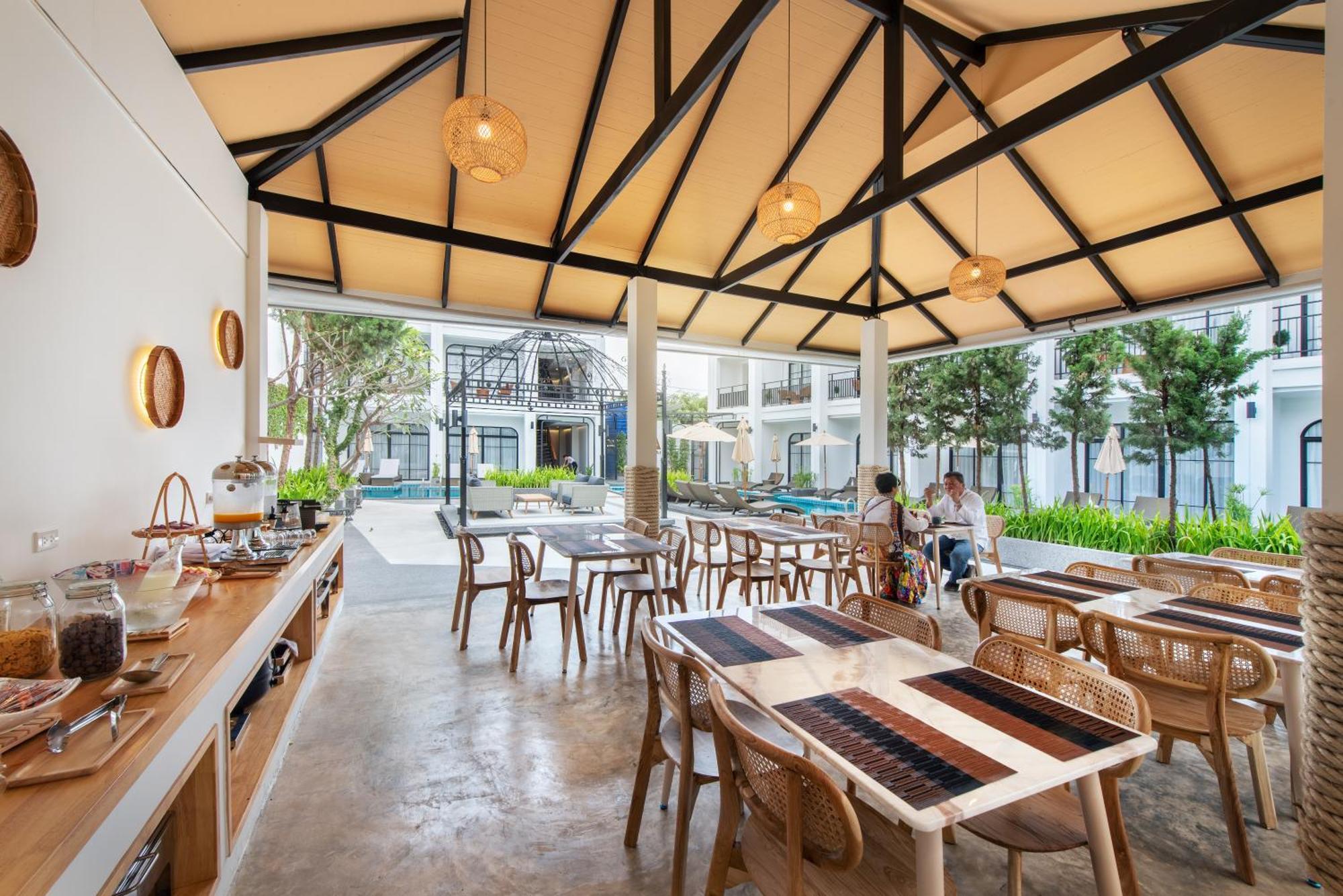 Ai Pai Hotel Bagian luar foto